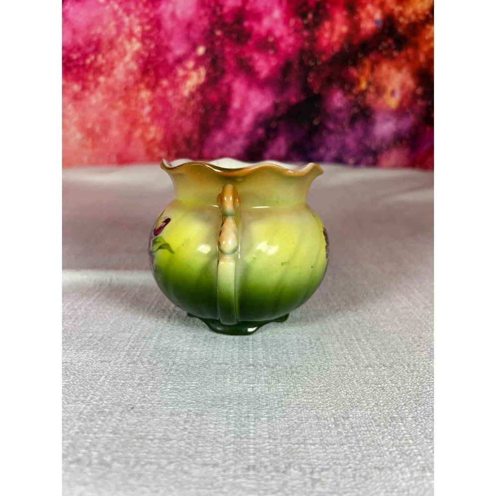 Beautiful Antique  1890s Austrian Porcelain Hand-Painted Tulip Small Jardinière